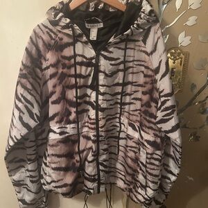 Forever 21 Black and White Patterned Jacket